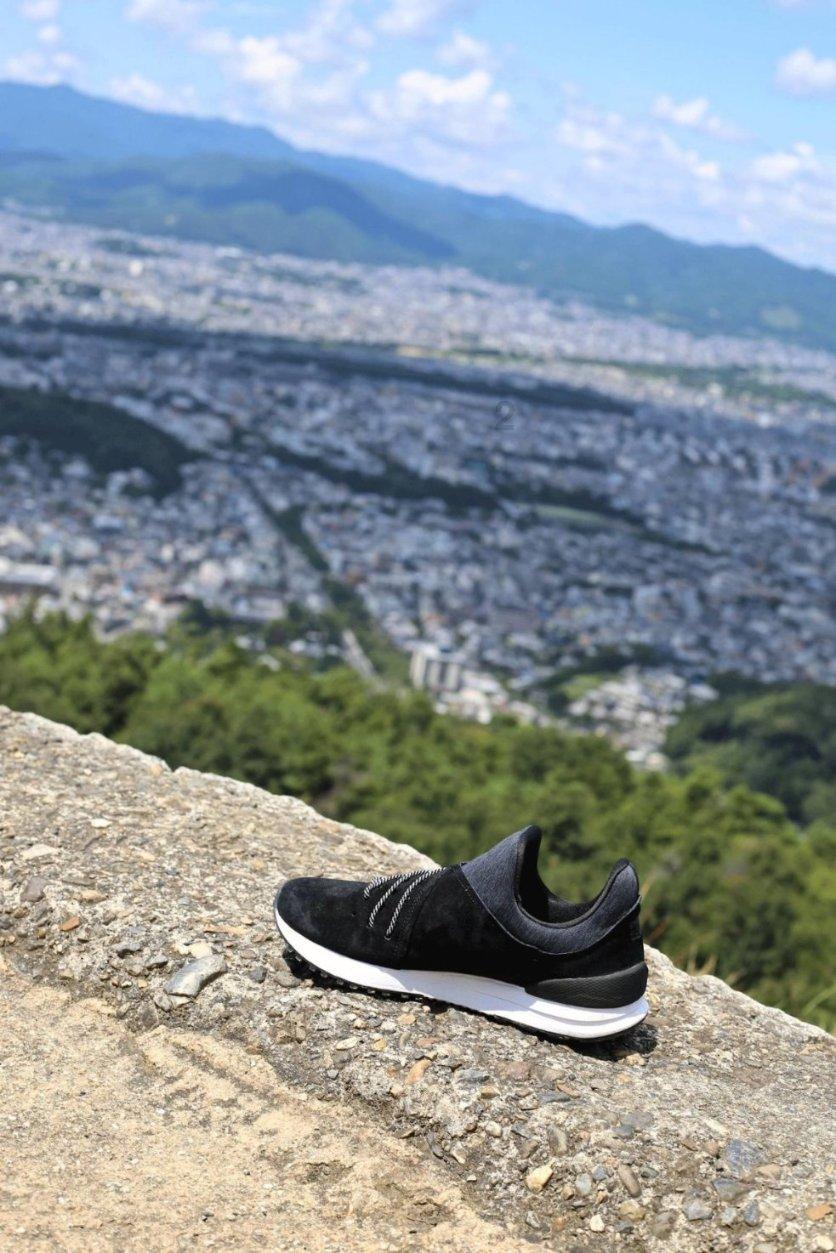五彩几何塔